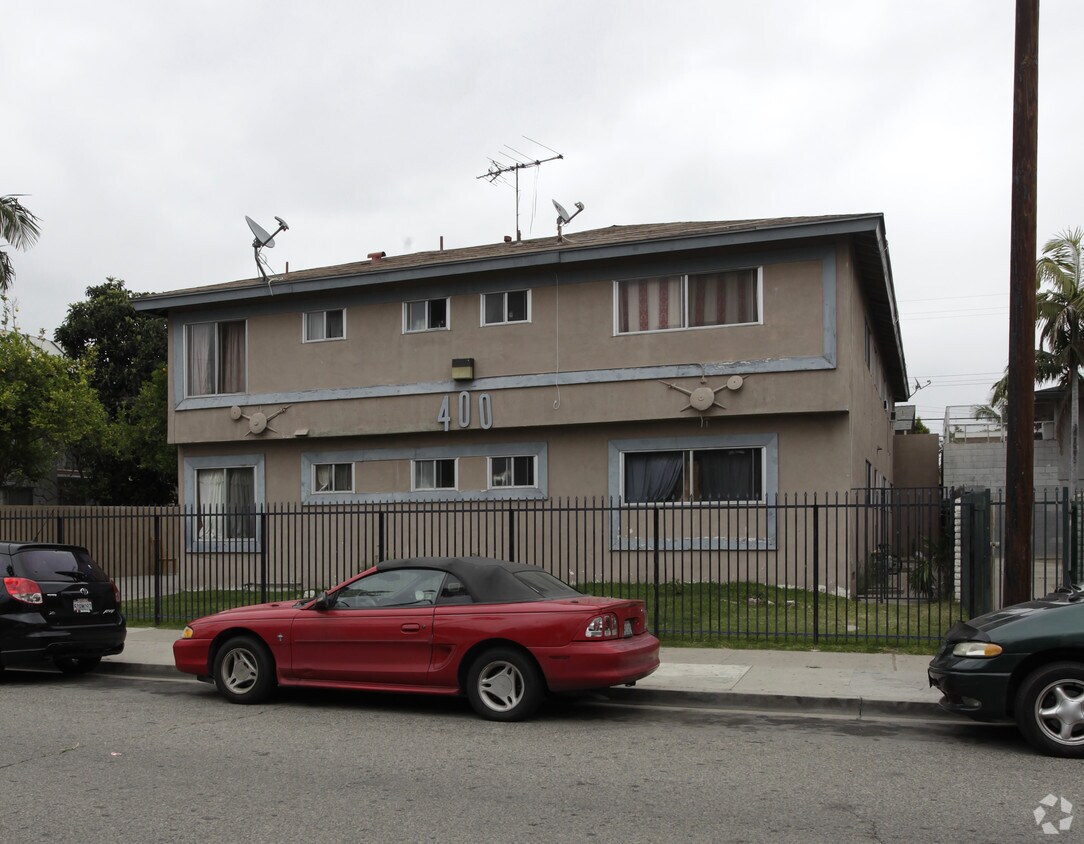 Building Photo - The Bush Apartments