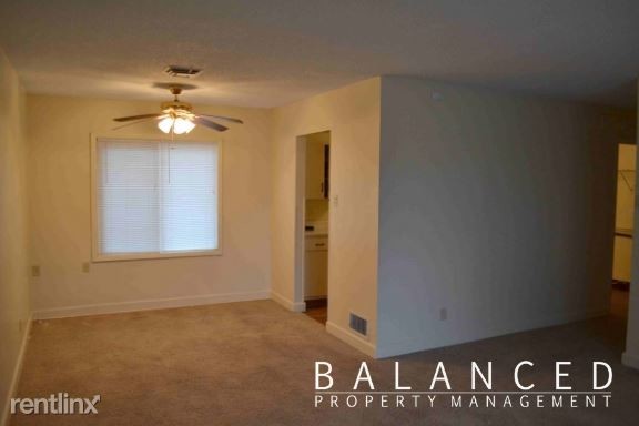 Building Photo - 4 br, 1.5 bath House - 1400 SW 37th St