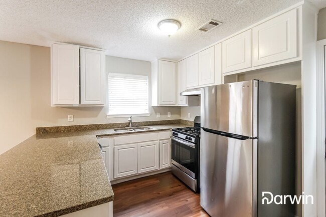Foto del edificio - 3840 Buffington Pl