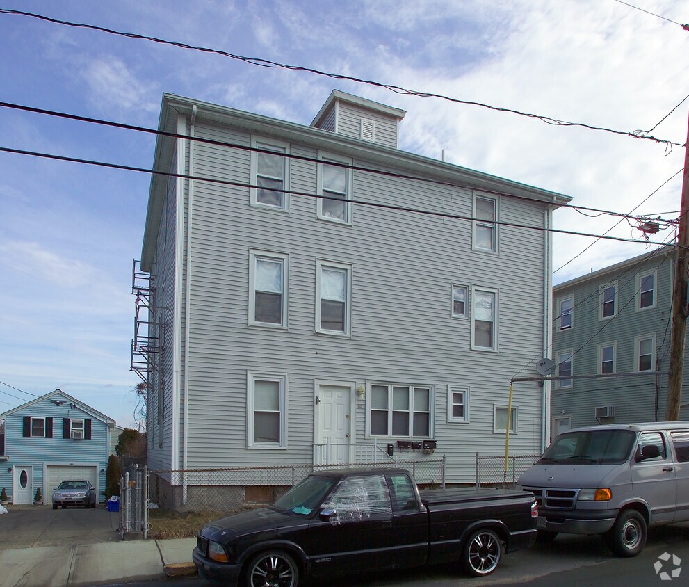 Building Photo - 80 Division St