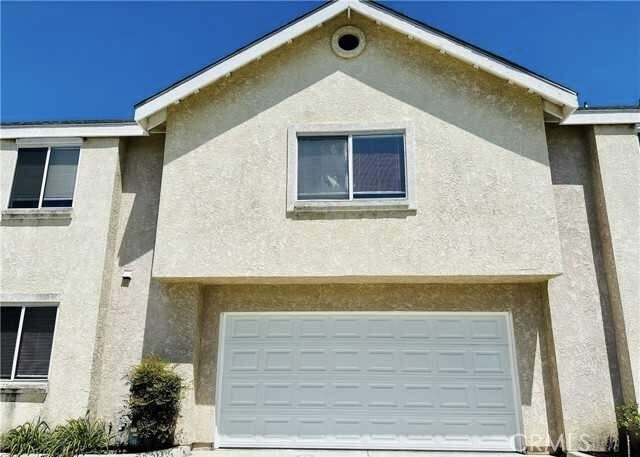 Foto principal - 9218 Elm Vista Dr