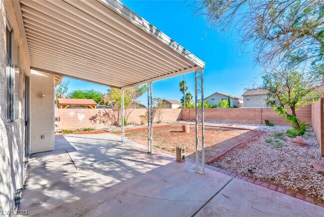 Building Photo - 8221 Heather Rock Ct