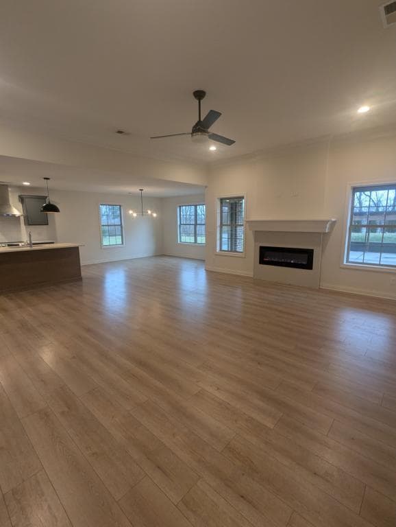 Foto del edificio - 651 Four Winds Dr