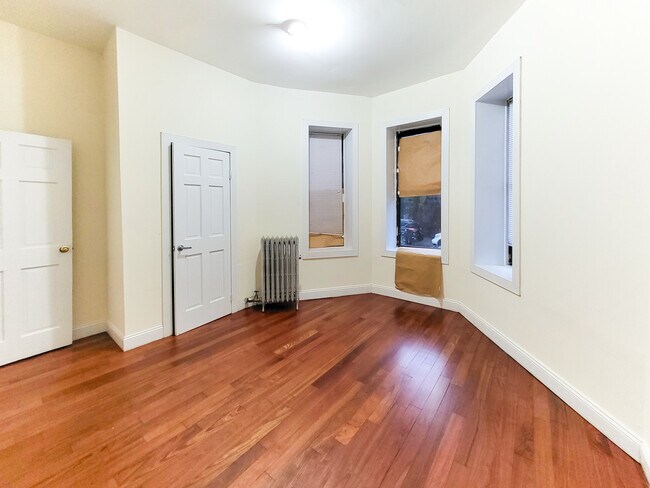 Building Photo - 452 W 149th St
