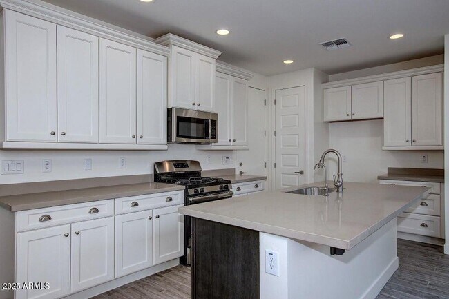 Foto del edificio - 4708 E Daley Ln