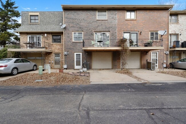 Building Photo - Quality Home Management
