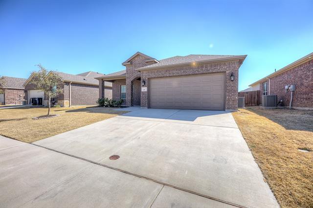 Building Photo - 325 Emerald Creek Dr