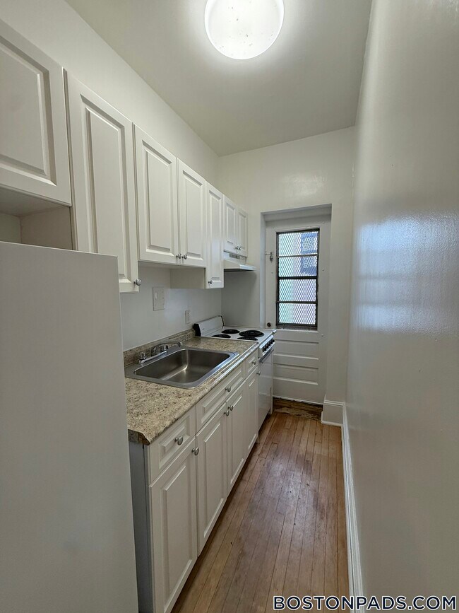 Foto del edificio - 1539 Beacon St
