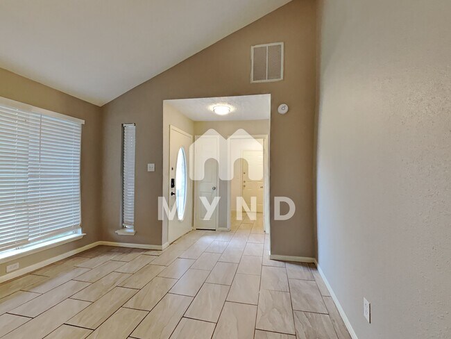 Building Photo - 1627 Pimlico Ln