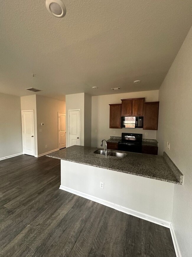 Foto del edificio - 1112 Highwood Ln