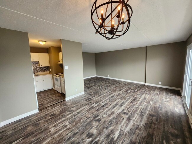 Building Photo - 411 Ellerdale St