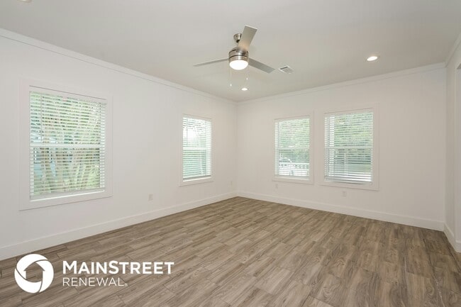 Building Photo - 2910 Wilhurt Ave