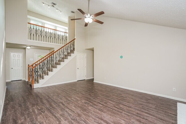 Building Photo - 11918 Cottonwood Ln