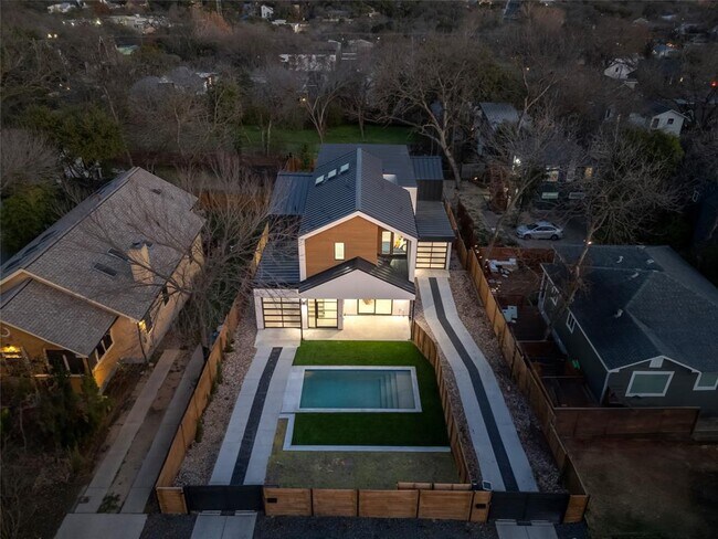 Foto del edificio - 2107 Brackenridge St