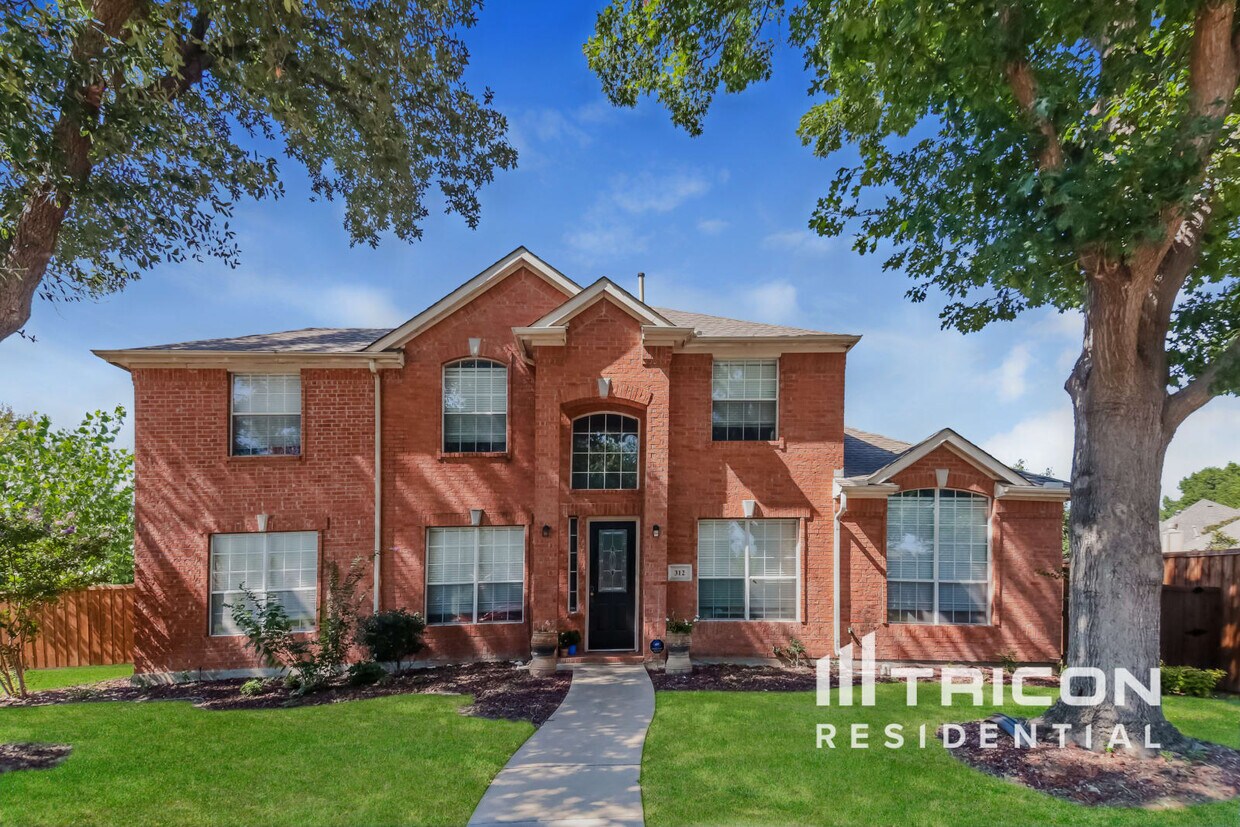 Foto principal - 312 Salisbury Ln