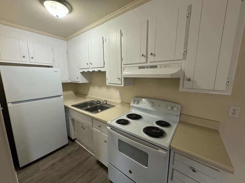 Primary Photo - 2576 Alcott Rd