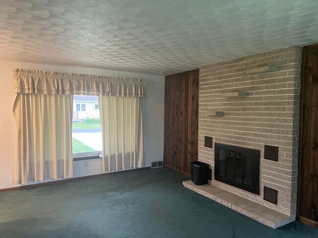 Foto del edificio - 3045 E Prospect Rd