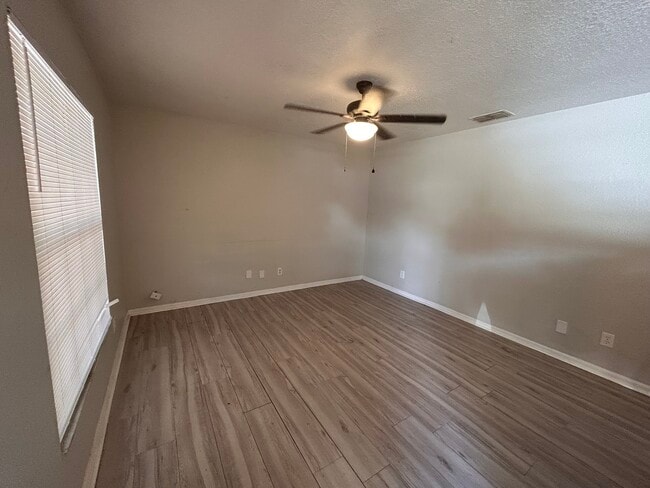 Foto del edificio - Quail Run Duplex