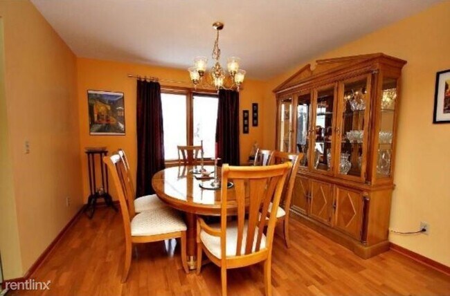 Foto del edificio - 4 br, 3 bath House - 2633 14th St. NW