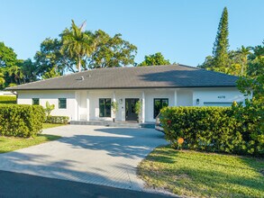 Building Photo - 4678 SW 11th St
