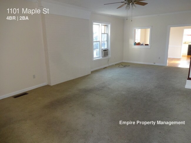 Building Photo - 1101 Maple St