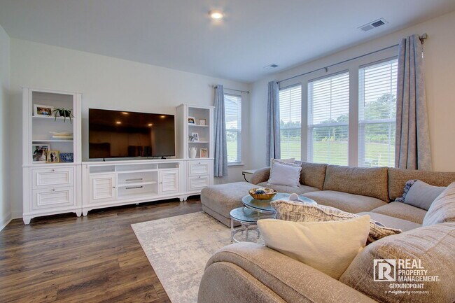 Foto del edificio - 357 Chapman Cir