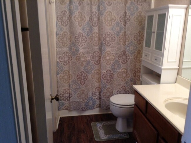 Foto del edificio - 1058 Park Meadow Dr