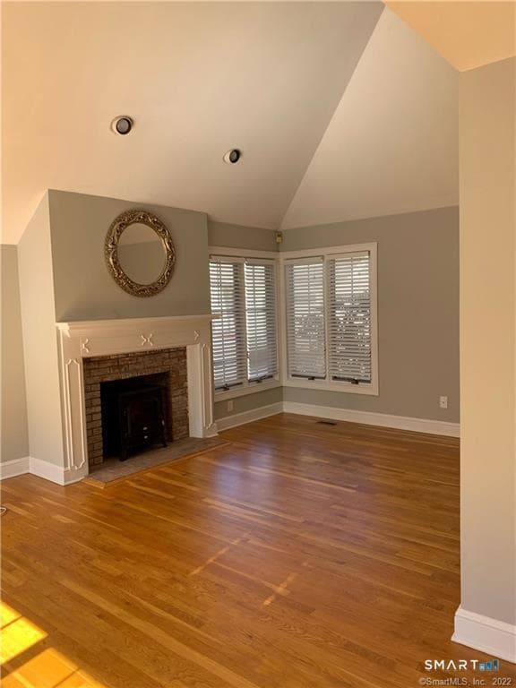 Building Photo - 20 Darien Cl