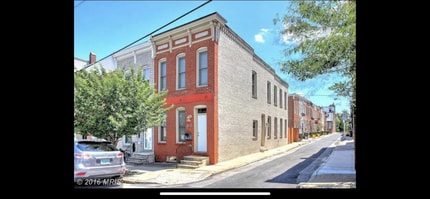 Building Photo - 2611 E Fairmount Ave