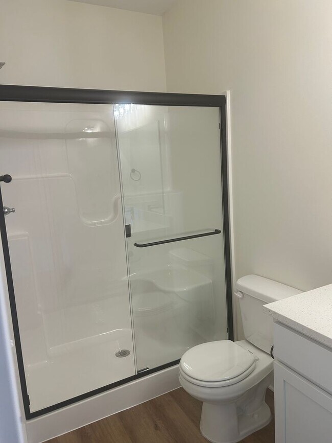 Foto del edificio - 17010 Kashmir St