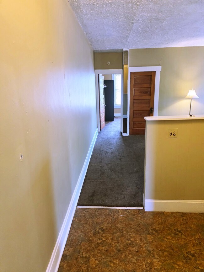 a la sala de estar - 68 E Hudson St