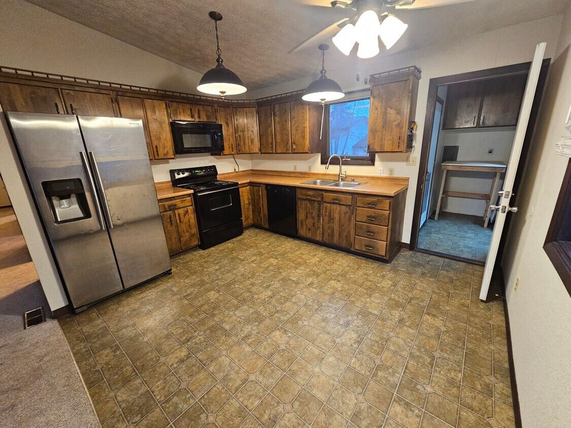 12250 Mary Ave, Anchorage, AK 99515 House Rental in Anchorage, AK