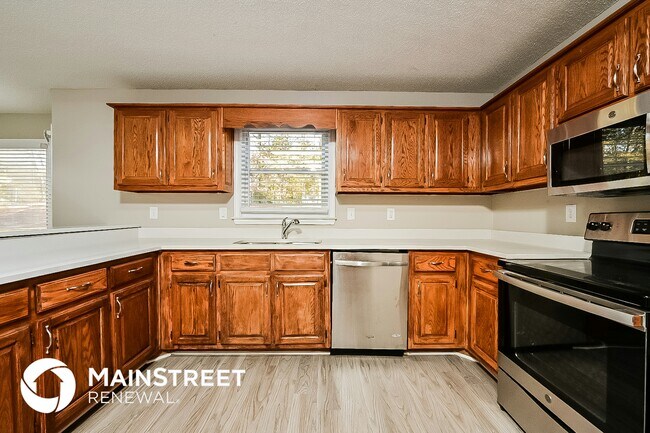 Foto del edificio - 310 Lakefront Dr