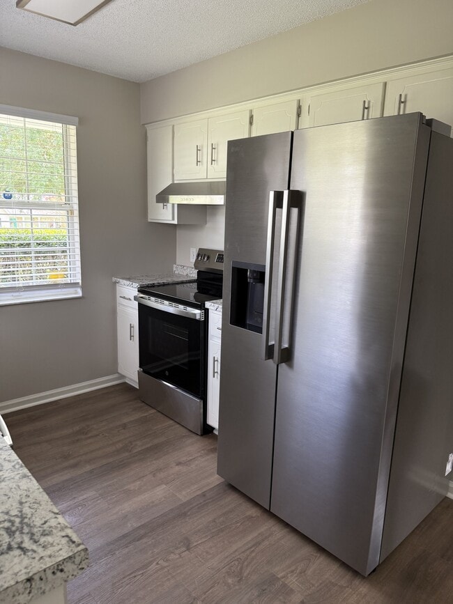 kitchen - 2018 Oriole Way
