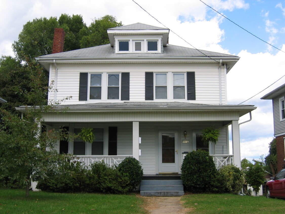 Photo - 2225 Berkley Ave SW (Roanoke, VA)