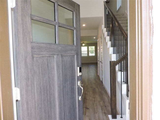 Foto del edificio - 7219 Cherrybark Oak Dr