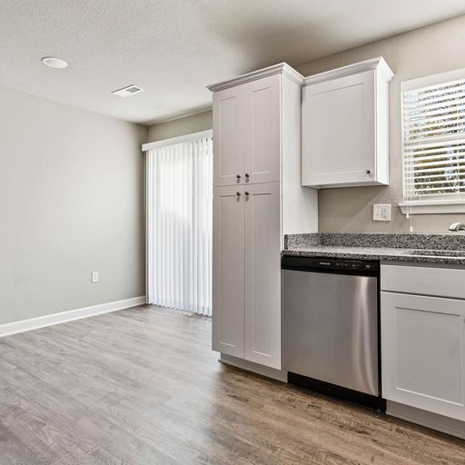 Foto del edificio - Traditions Townhomes