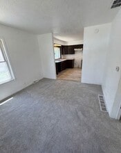 Building Photo - 624 Magnolia Pkwy