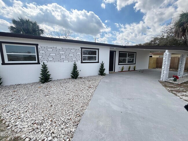 Foto del edificio - 1301 Kathwood Dr