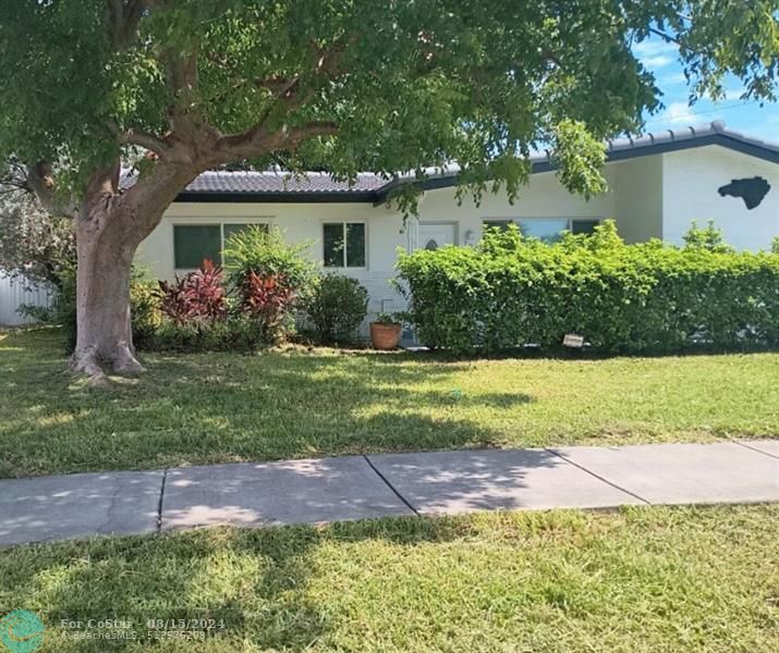 Primary Photo - 700 SW 4th Ct