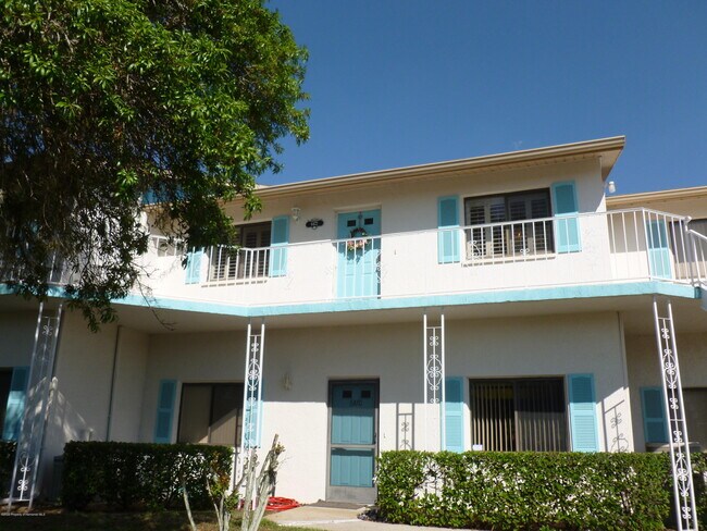Building Photo - 6472 River Run Blvd