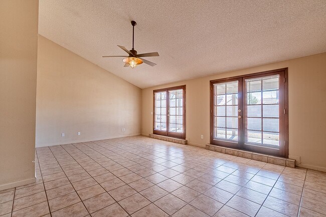 Foto del edificio - Condo for Rent