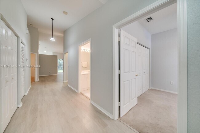 Building Photo - 2500 E Aragon Blvd