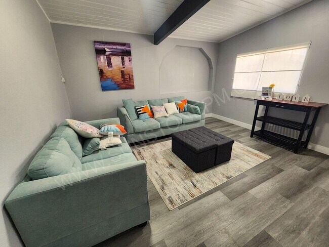 Foto del edificio - 2 Bedroom, 1 bathroom