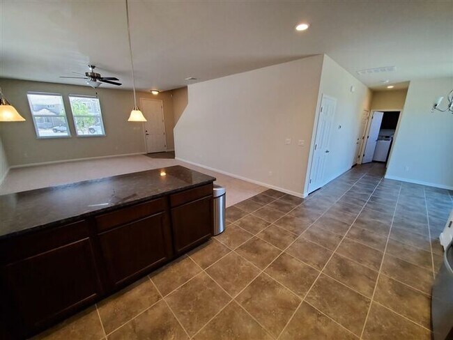 Building Photo - Spacious Home in North Reno - Conveniently...
