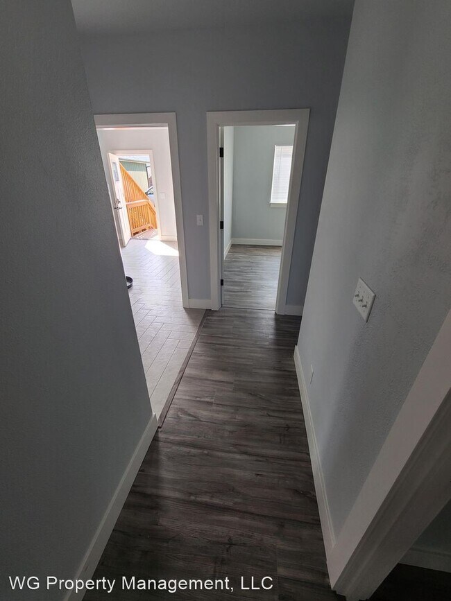 Building Photo - 2 br, 1 bath House - 2502 S J St