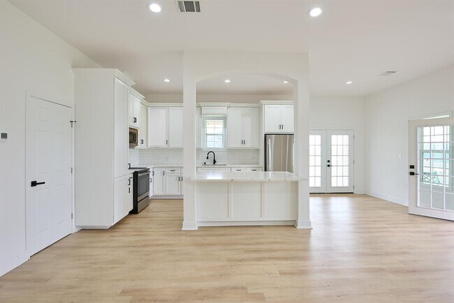 Foto del edificio - 1365 Hatterman Ln