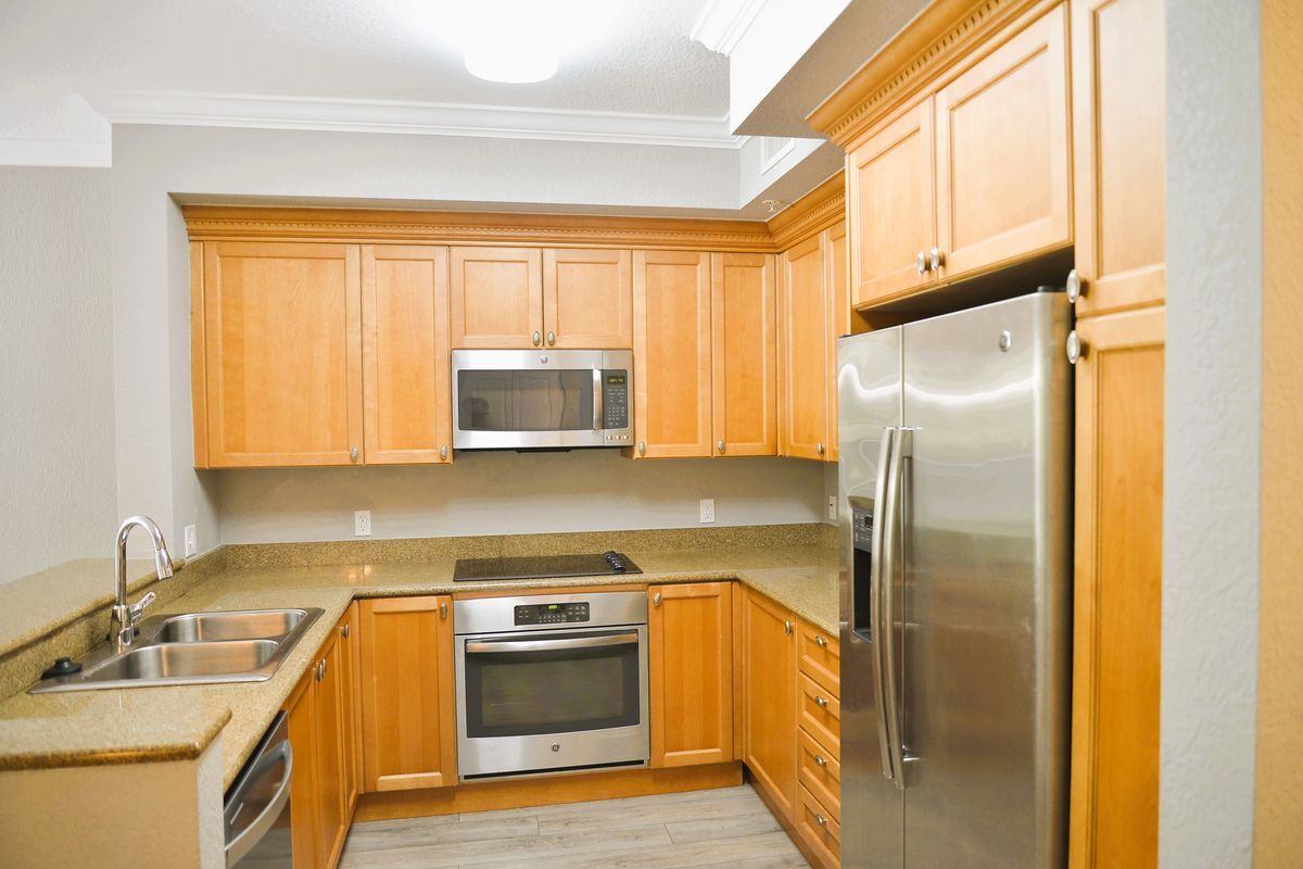 Foto principal - 1660 Renaissance Commons Blvd