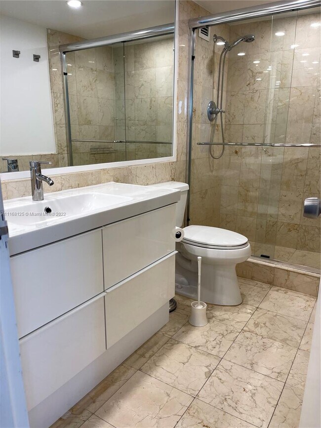 Foto del edificio - 5161 Collins Ave