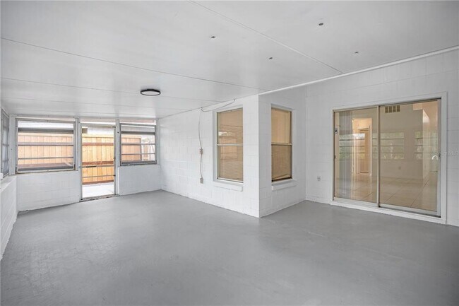 Foto del edificio - 1005 Delnova Ln